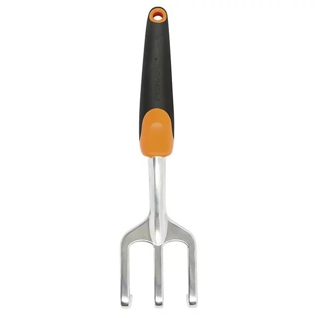 CULTIVATOR W/ALUMINUM HEAD & ERGONOMIC HANDLE